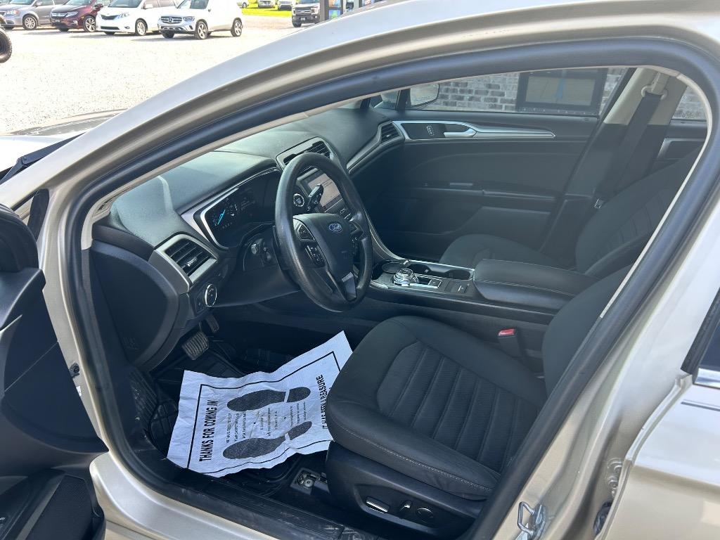 2019 Ford Fusion - $12,390