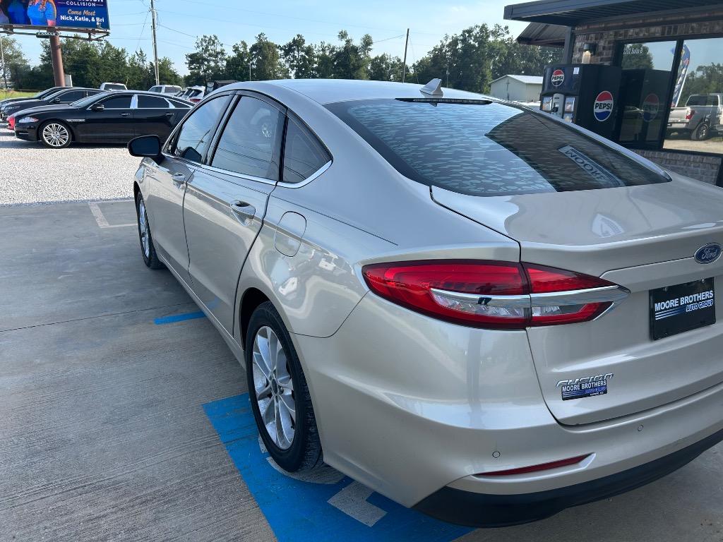 2019 Ford Fusion - $12,390