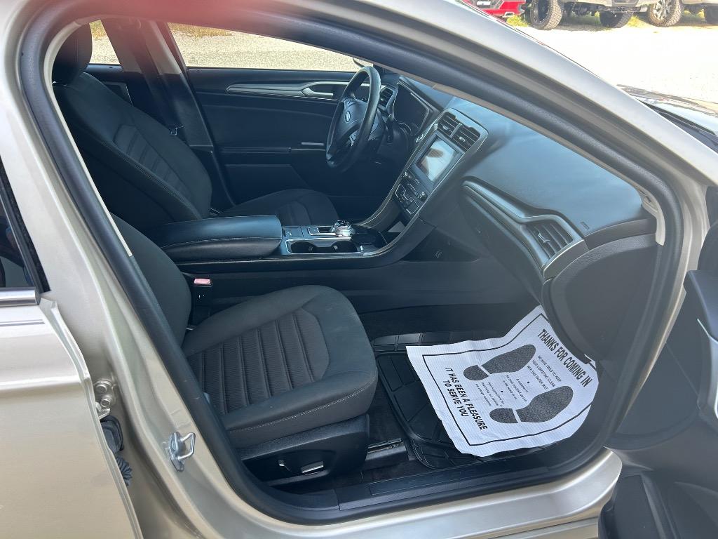 2019 Ford Fusion - $12,390