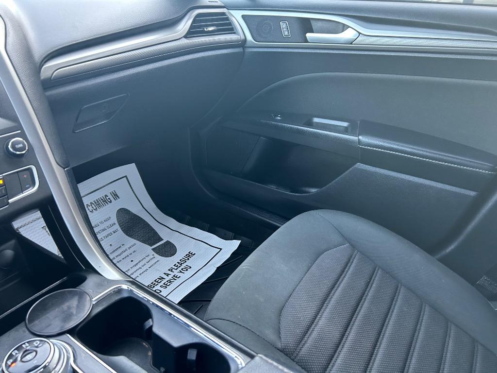 2019 Ford Fusion - $12,390