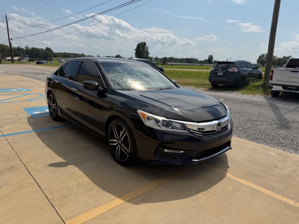 2017 Honda Accord - $13,990