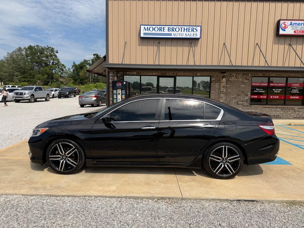 2017 Honda Accord - $13,990