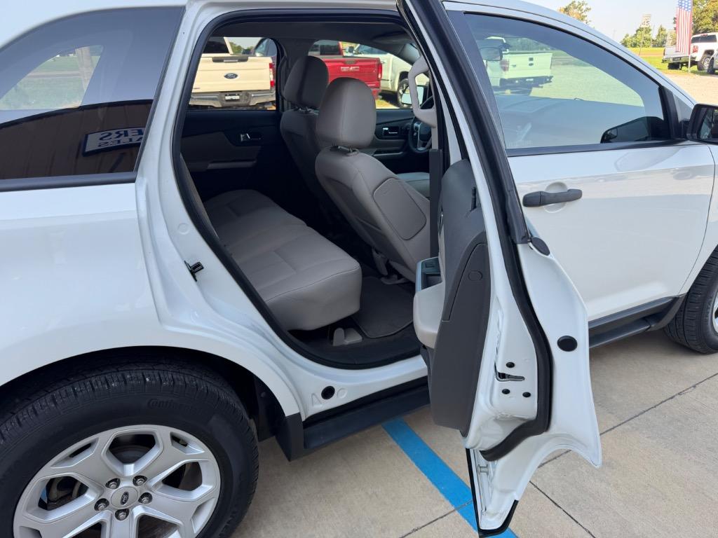 2013 Ford Edge - $10,990