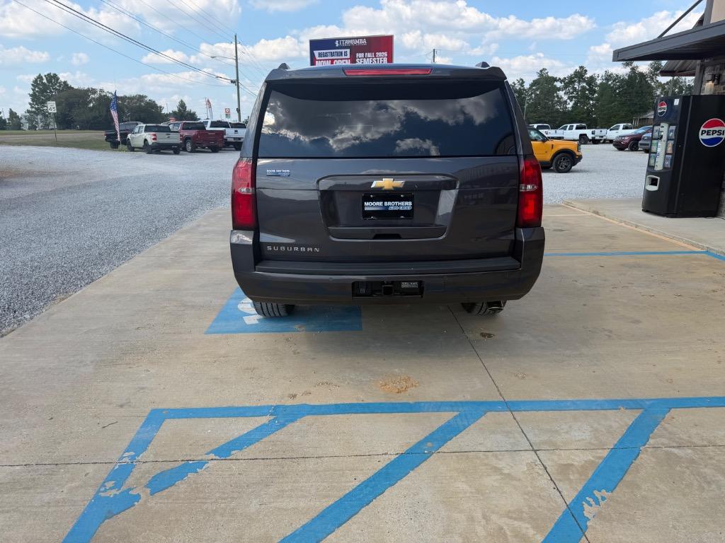 2018 Chevrolet Suburban - $22,990