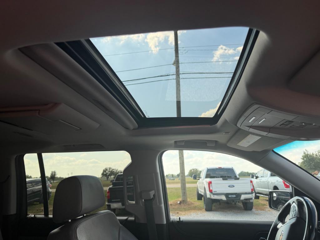 2018 Chevrolet Suburban - $22,990