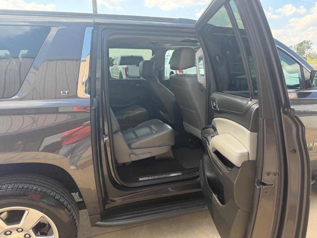 2018 Chevrolet Suburban - $22,990