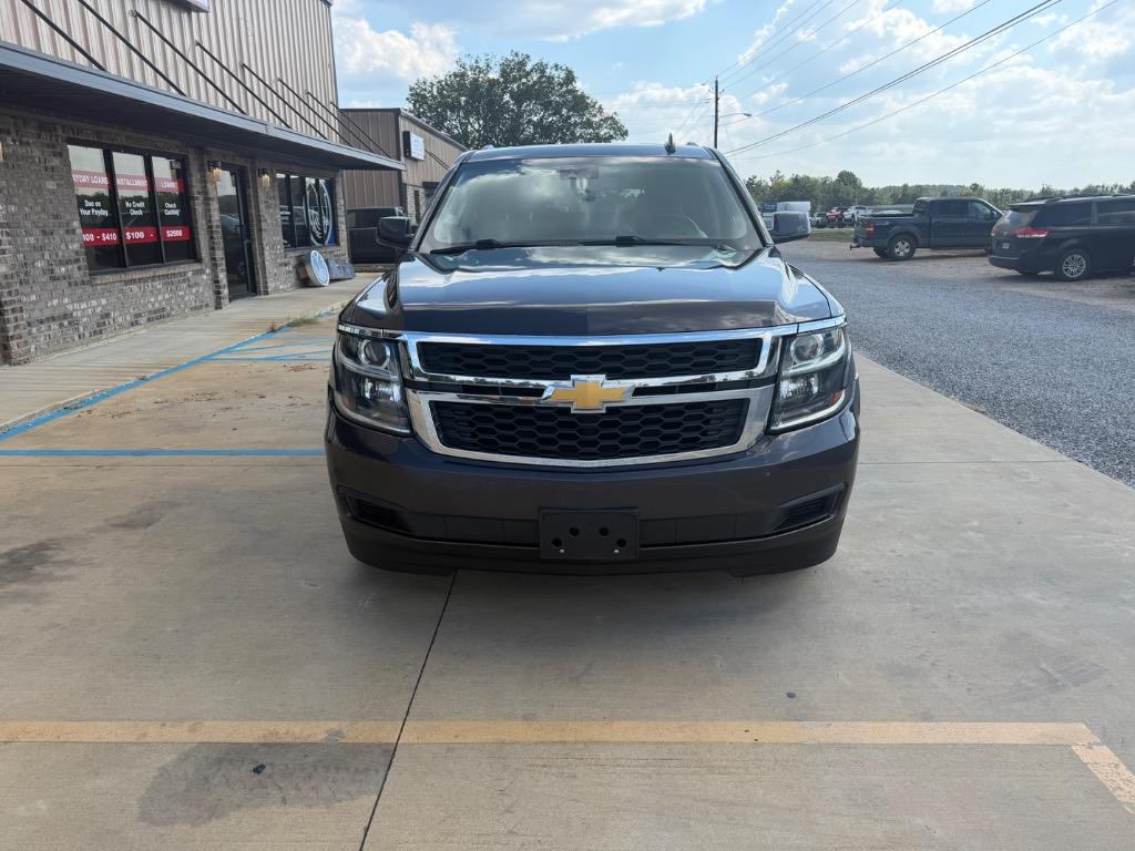 2018 Chevrolet Suburban - $22,990