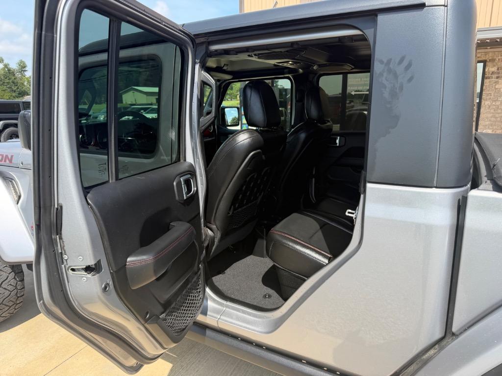 2020 Jeep Gladiator - $29,990