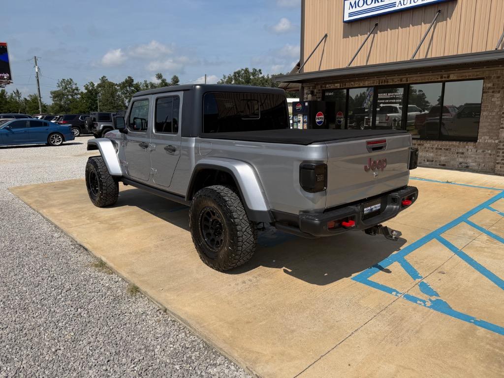 2020 Jeep Gladiator - $29,990
