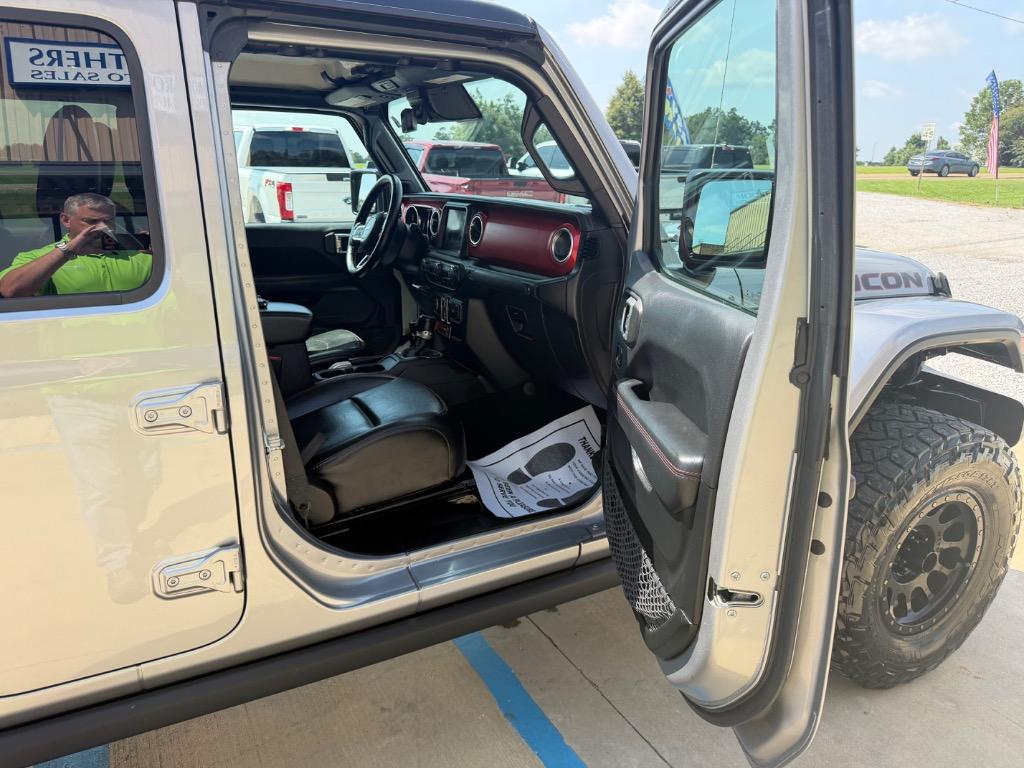 2020 Jeep Gladiator - $29,990