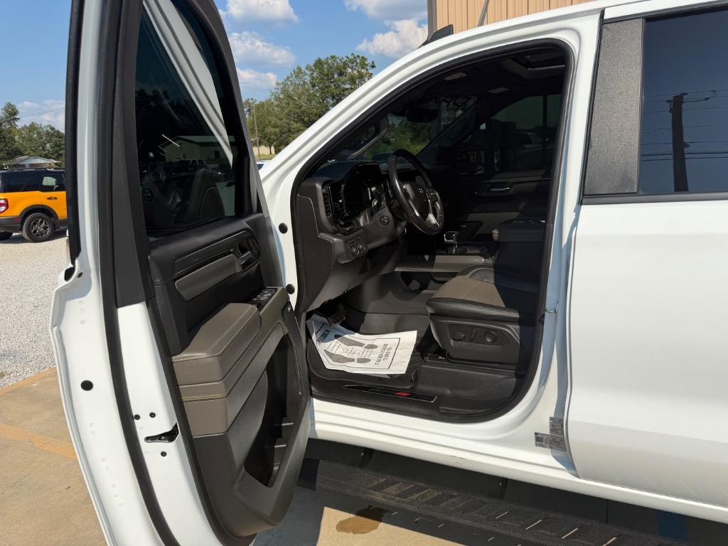 2022 Chevrolet Silverado - $44,990