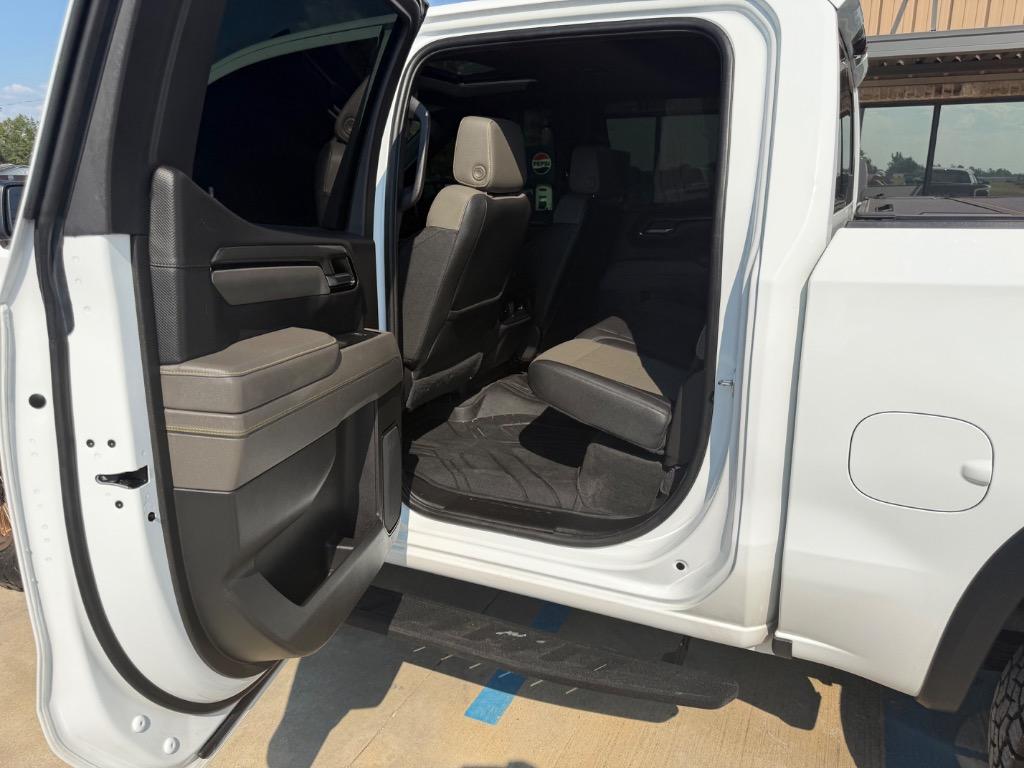 2022 Chevrolet Silverado - $44,990