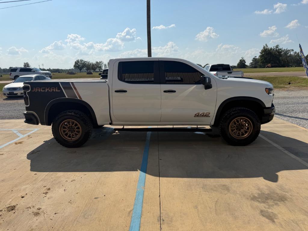 2022 Chevrolet Silverado - $44,990