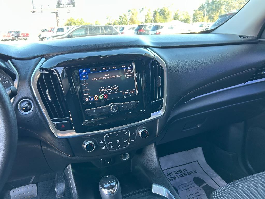 2020 Chevrolet Traverse - $15,990