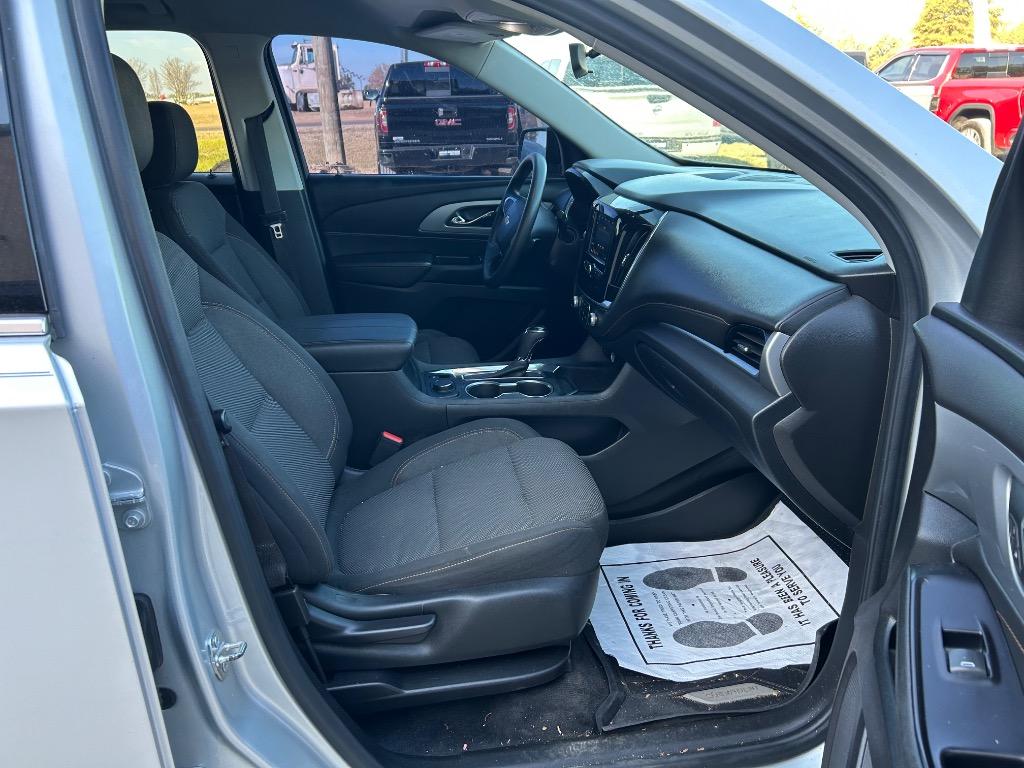 2020 Chevrolet Traverse - $15,990
