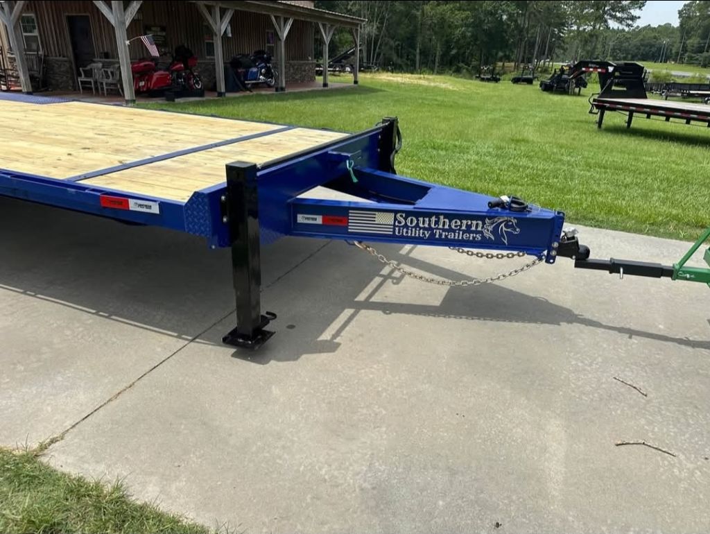 2025 Diamond C Dump Trailer - $10,297
