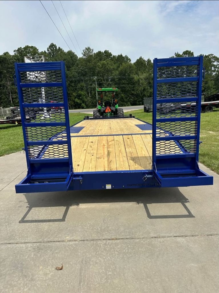 2025 Diamond C Dump Trailer - $10,297