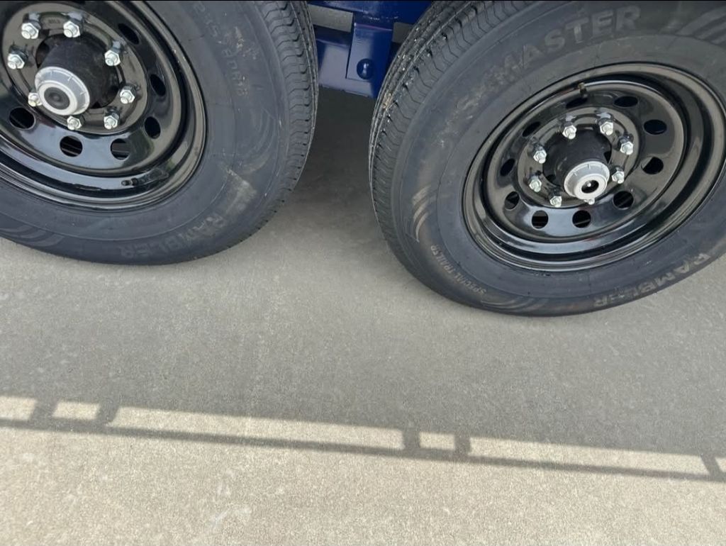 2025 Diamond C Dump Trailer - $10,297