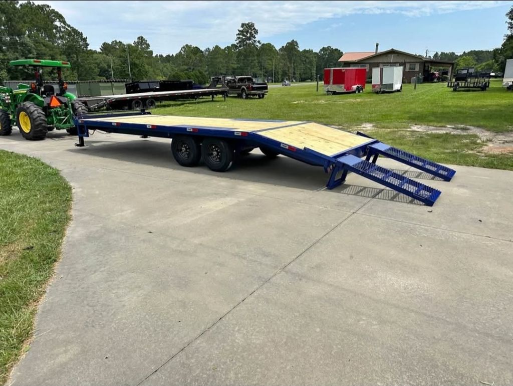2025 Diamond C Dump Trailer - $10,297