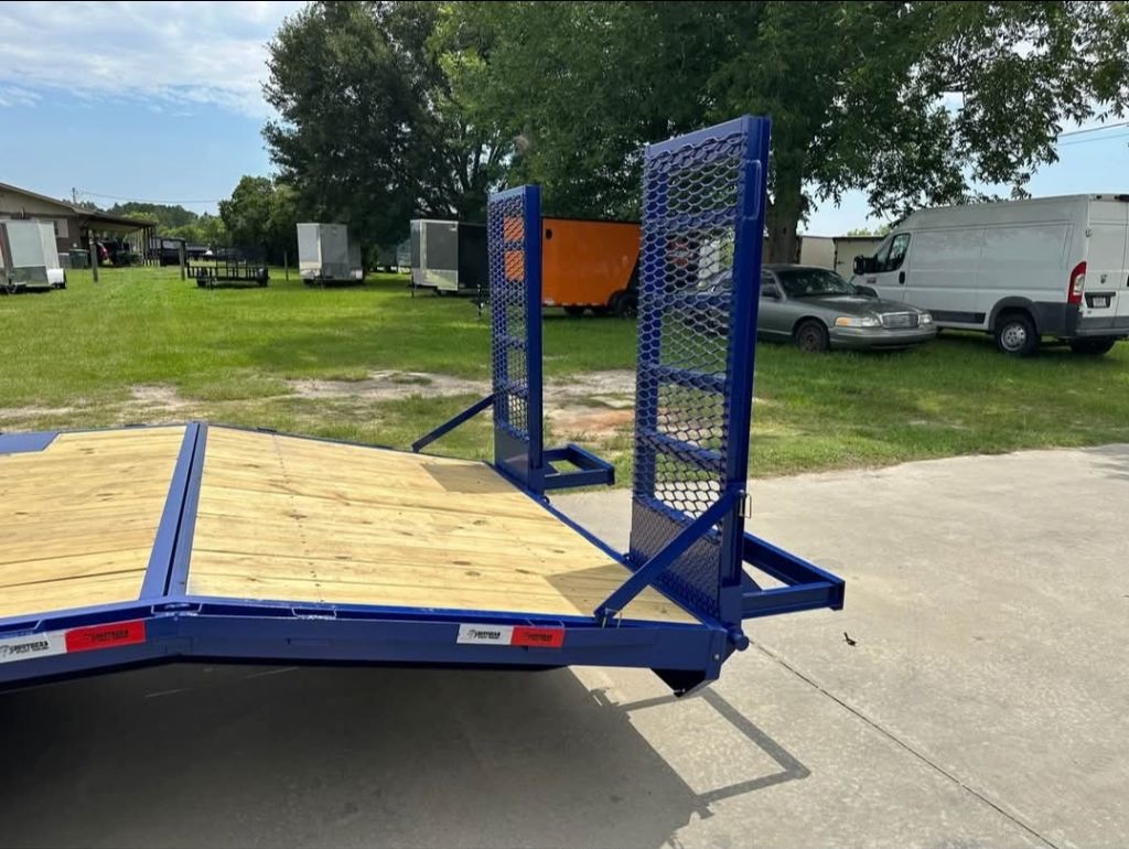 2025 Diamond C Dump Trailer - $10,297