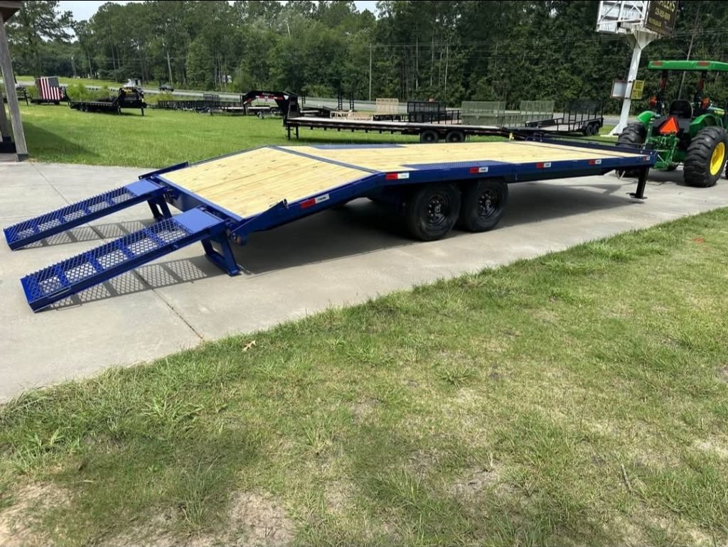 2025 Diamond C Dump Trailer - $10,297