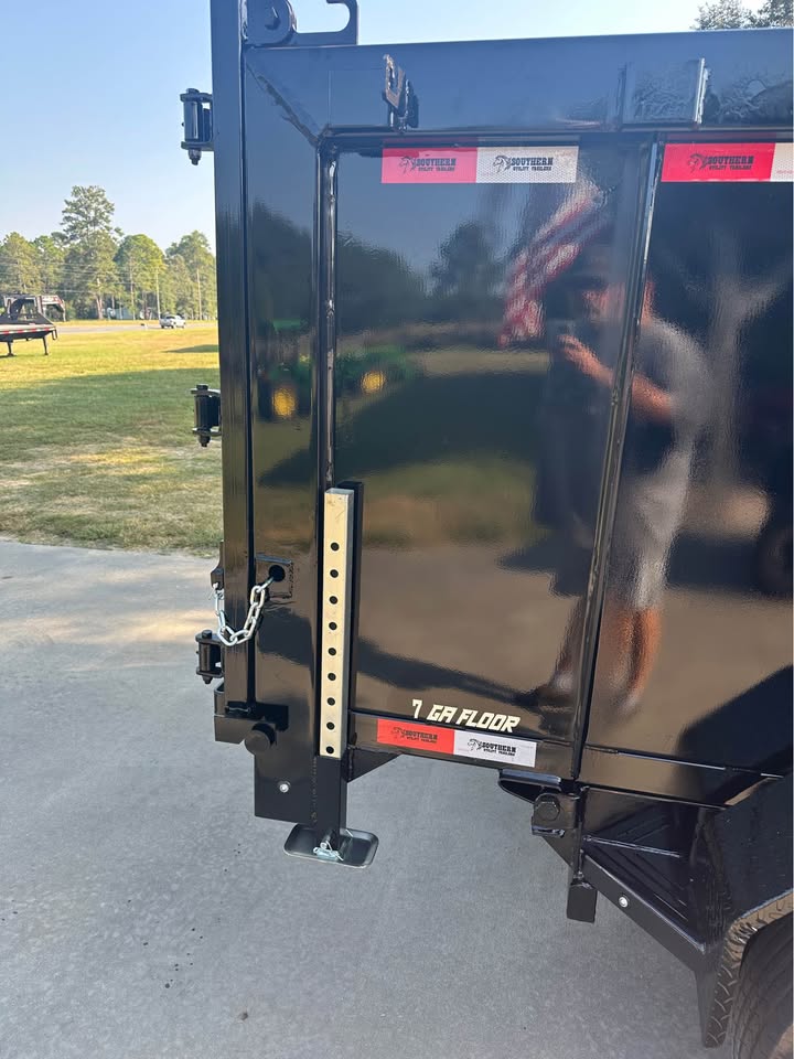 2025 Diamond C Dump Trailer - $9,997