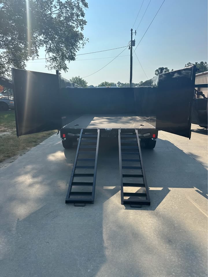 2025 Diamond C Dump Trailer - $9,997
