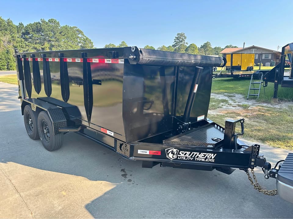 2025 Diamond C Dump Trailer - $9,997