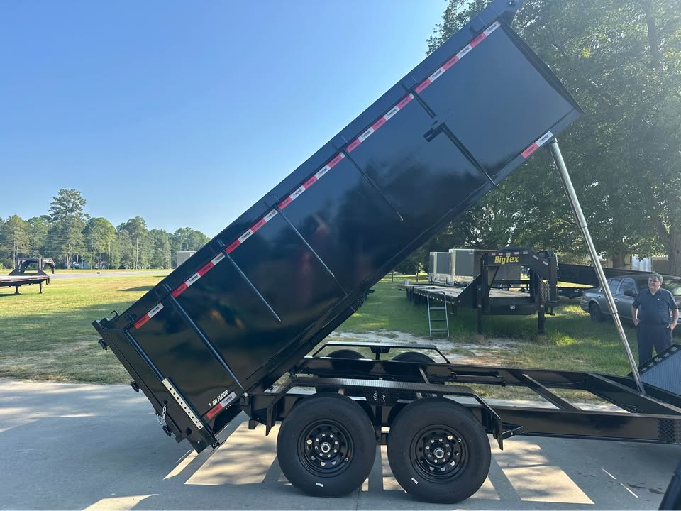 2025 Diamond C Dump Trailer - $9,997