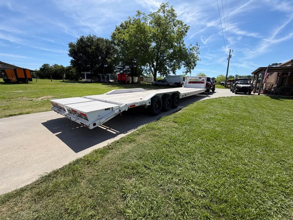 2024 East Texas Trailers East Texas Trailers - $11,997