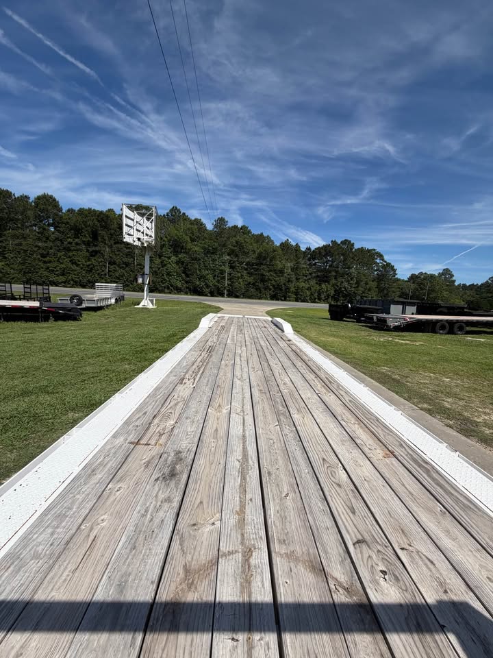 2024 East Texas Trailers East Texas Trailers - $11,997