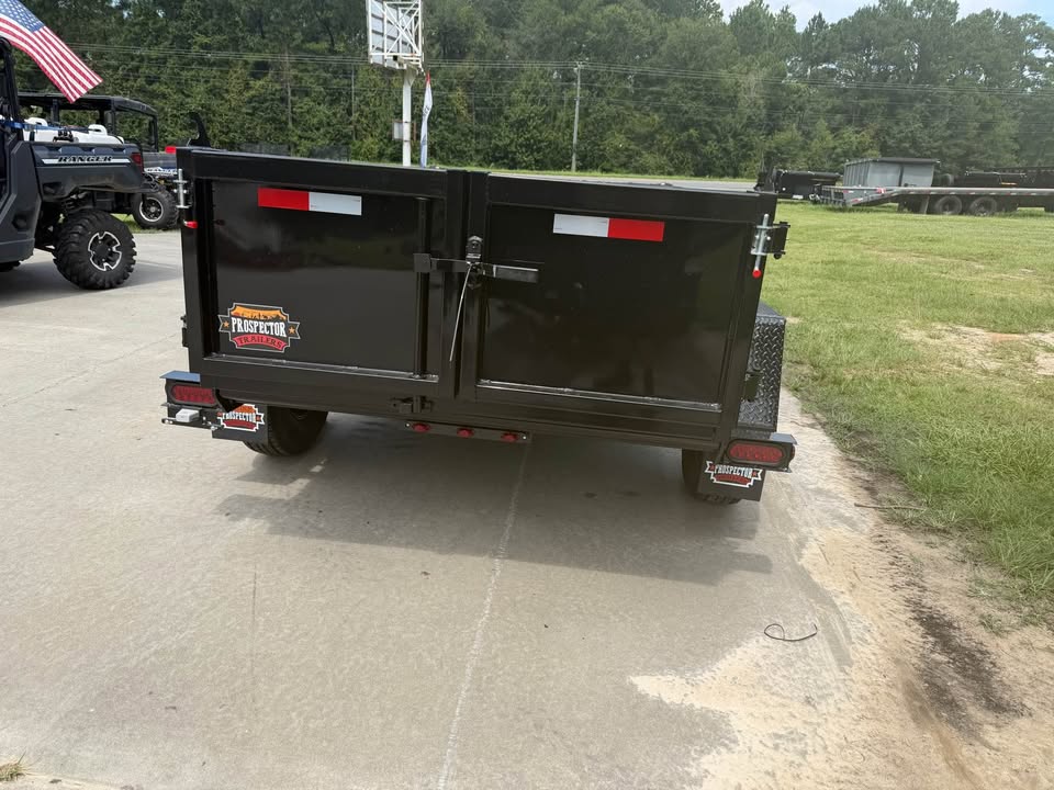 2027 Covered Wagon Trailers Covered Wagon Trailers - $5,497