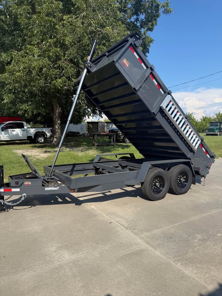 2027 Covered Wagon Trailers Covered Wagon Trailers - $10,297