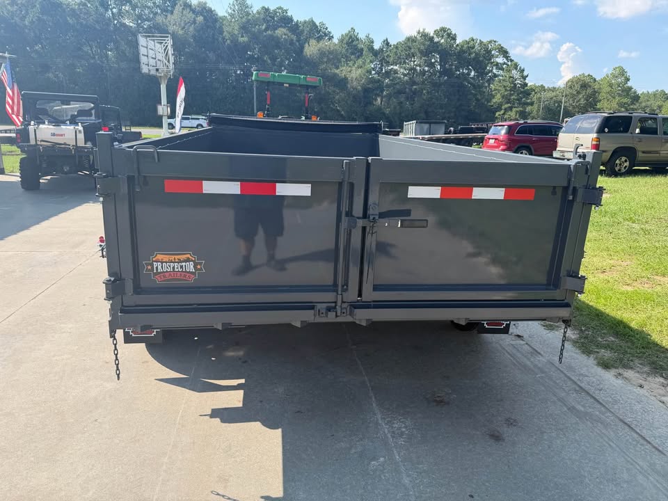 2027 Covered Wagon Trailers Covered Wagon Trailers - $10,297