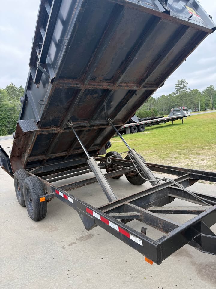 2022 Triple Crown Trailers, Inc Triple Crown Trailers, Inc - $7,999