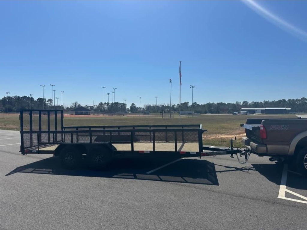 2025 Sundowner Horse Trailer - $4,997