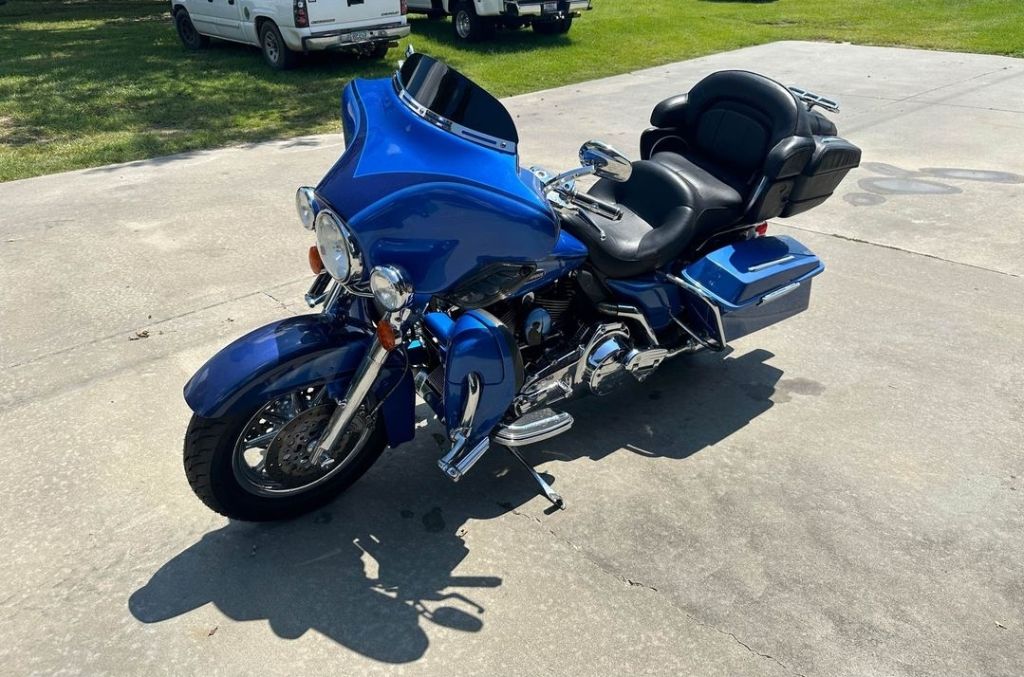 2007 Harley-Davidson XL 1200 - $10,000