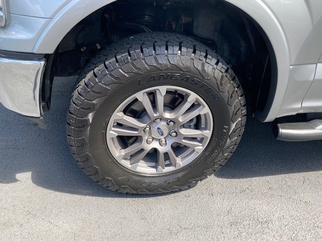 2020 Ford F150 Lariat photo