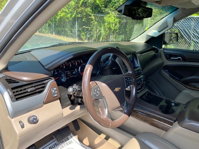 2019 Chevrolet Suburban 1500 LT photo