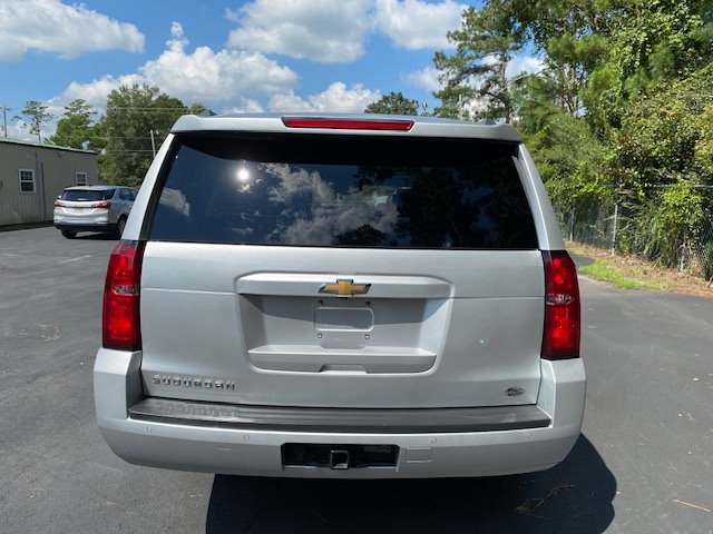 2019 Chevrolet Suburban 1500 LT photo