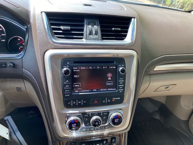 2015 GMC Acadia Denali photo