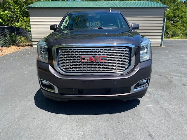 2016 GMC Yukon Denali photo