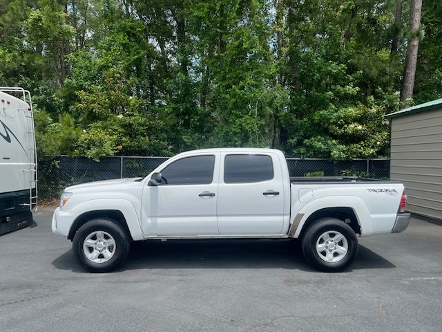 2015 Toyota Tacoma - $17,999