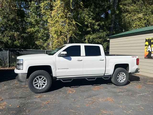 2014 Chevrolet Silverado - $16,999