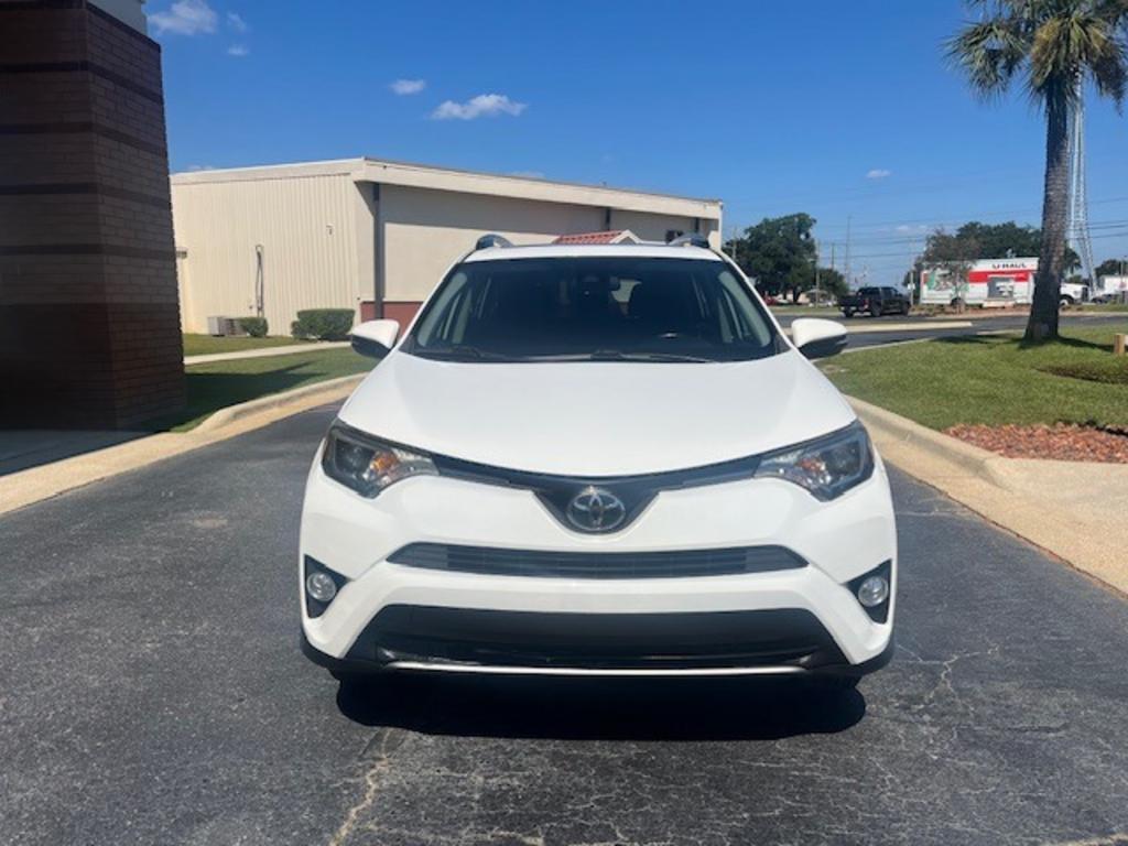 2018 Toyota RAV4 XLE photo