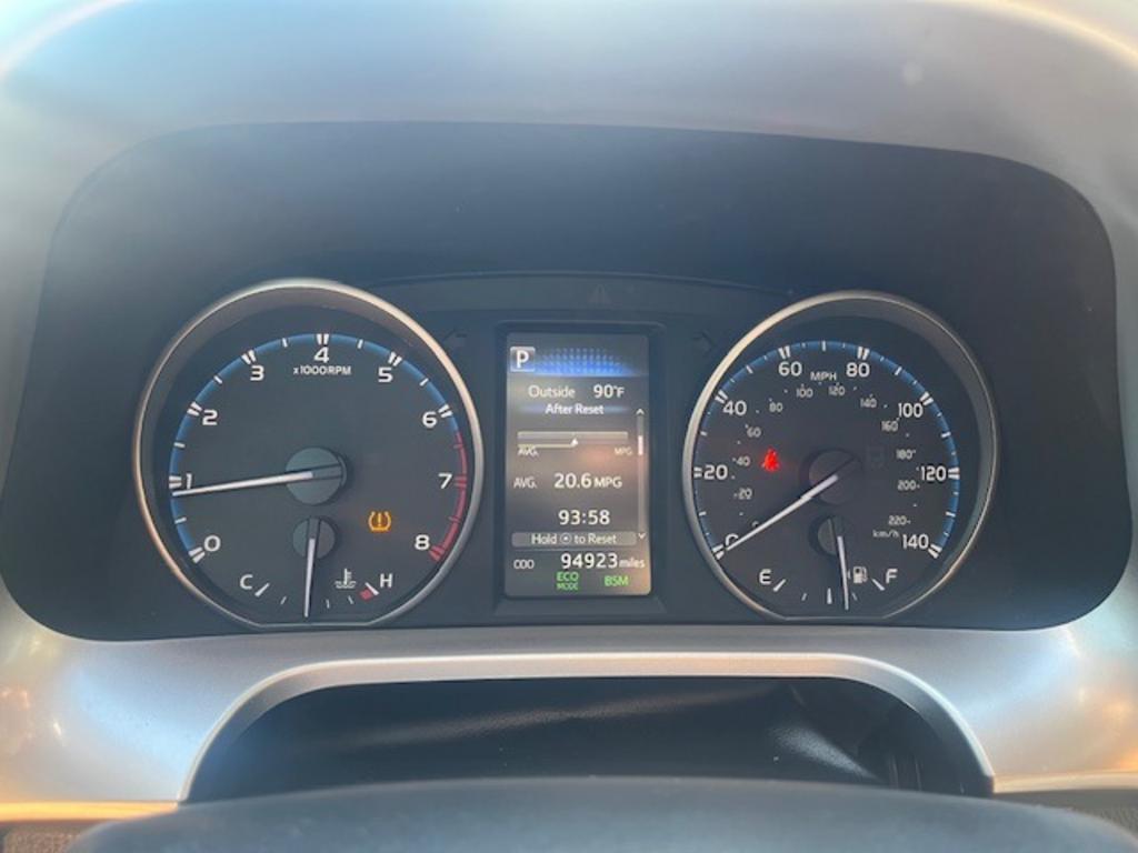 2018 Toyota RAV4 XLE photo