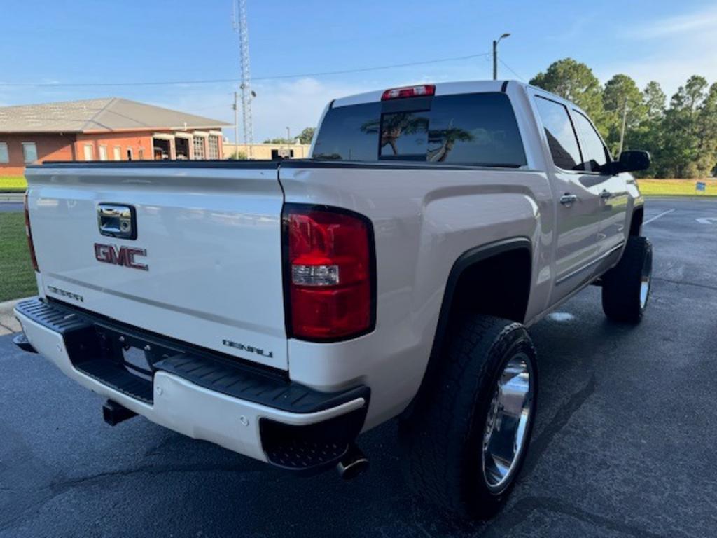 2015 GMC Sierra 1500 Denali photo