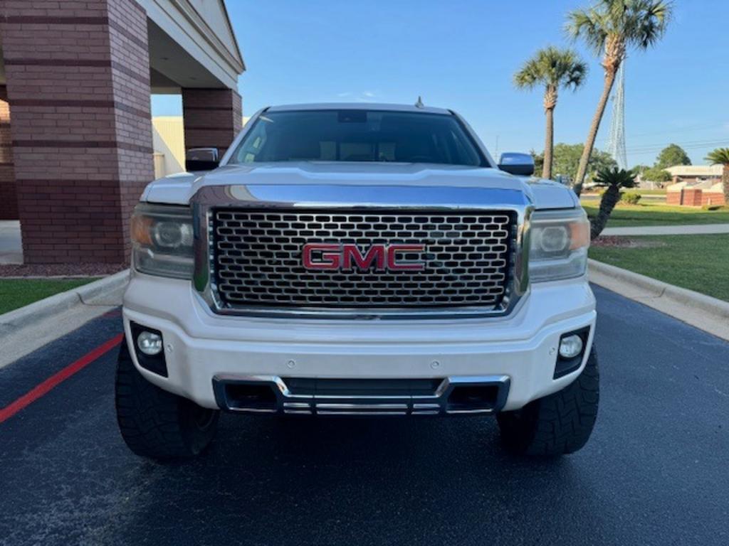 2015 GMC Sierra 1500 Denali photo