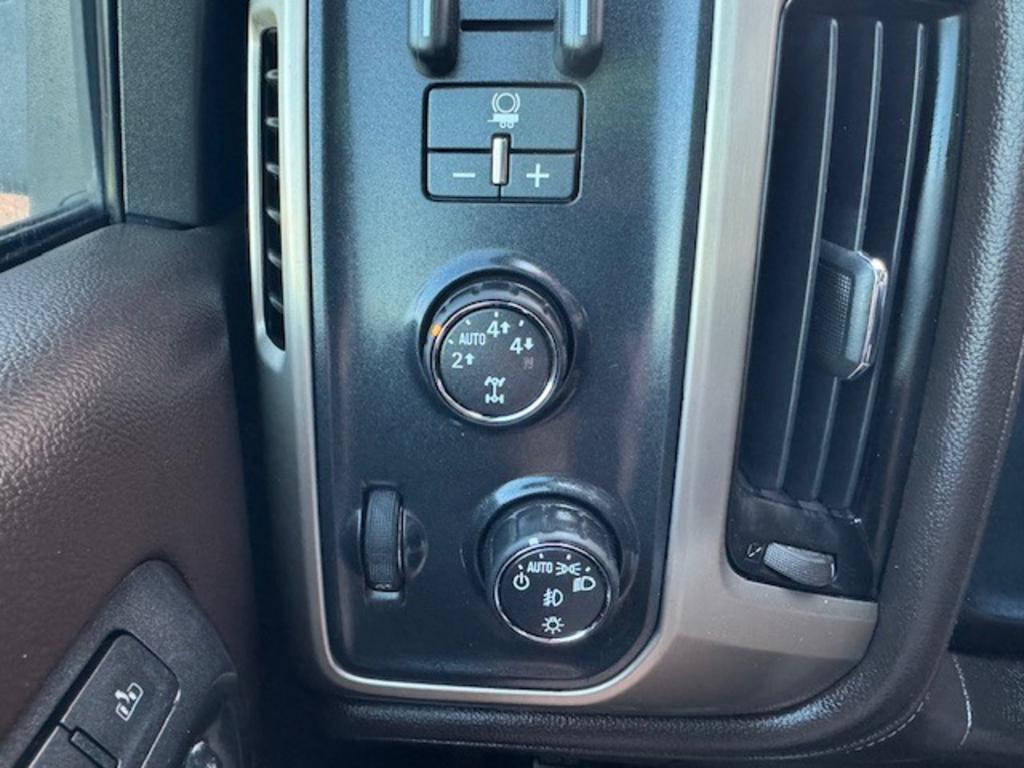 2015 GMC Sierra 1500 Denali photo