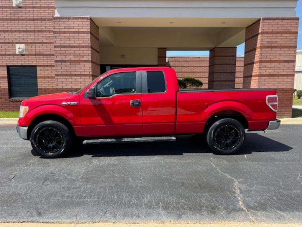 2010 Ford F-150 STX photo
